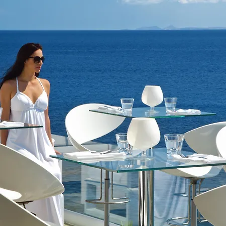 Petasos & - Small Luxury Of The World Platis Yialos