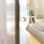 Petasos & - Small Luxury Of The World