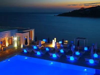 Petasos & - Small Luxury Of The World 4*