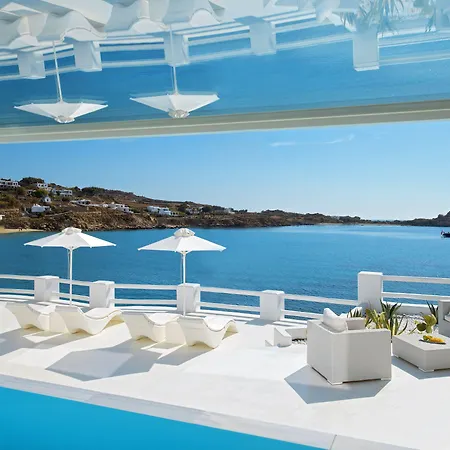 Petasos & - Small Luxury Of The World