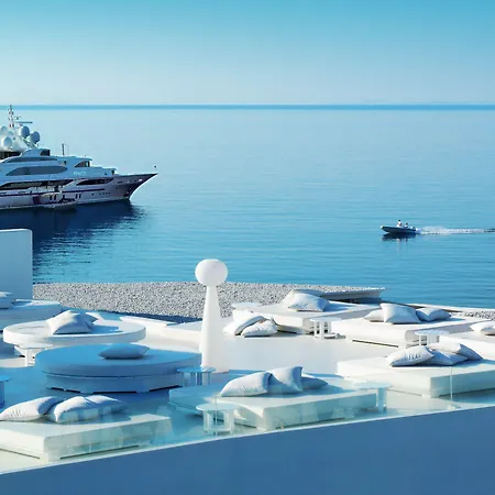 Petasos & - Small Luxury Of The World Station touristique