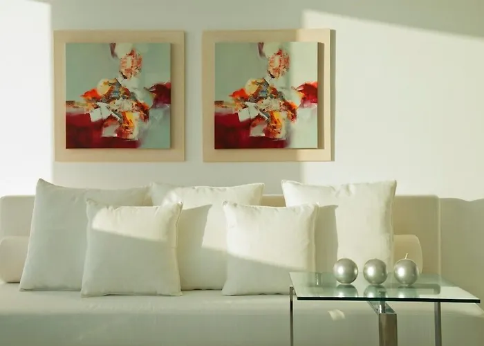 Petasos & - Small Luxury Of The World