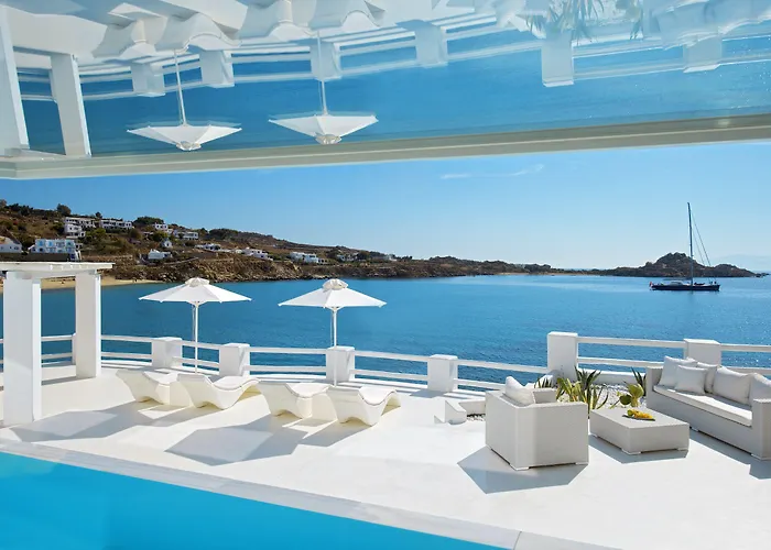 Petasos & - Small Luxury Of The World