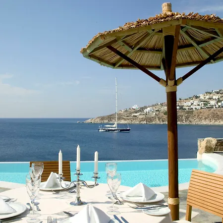 Petasos & - Small Luxury Of The World